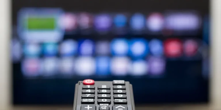Por que assistir filmes pela internet se tornou tão popular Por que assistir filmes pela internet se tornou tão popular